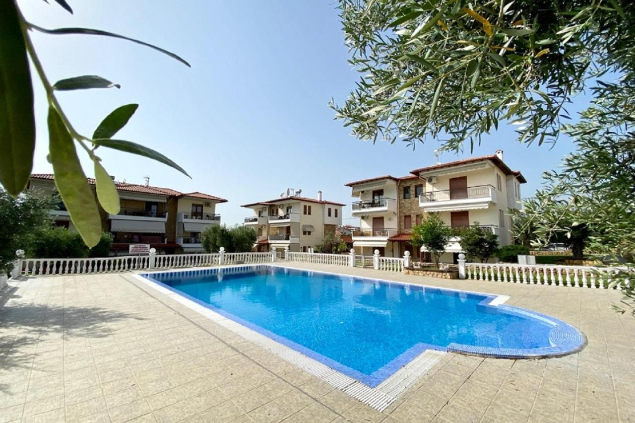 Vladi Guest House Gerakini Sithonia Exteriör bild